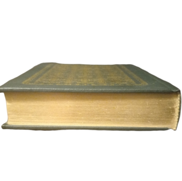 Wuthering Heights by Emily Bronte - Picture 2 of 3